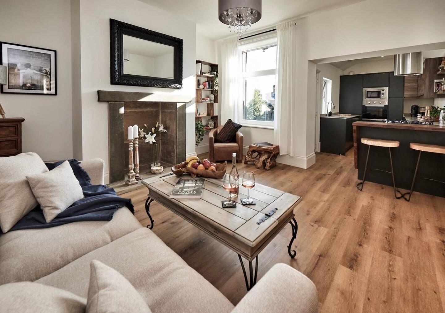 CORPORATE STAYS * Sleeps 6 / 3 BED * LONG STAYS * Dog Friendly * COLNE Colne  Eksteriør billede